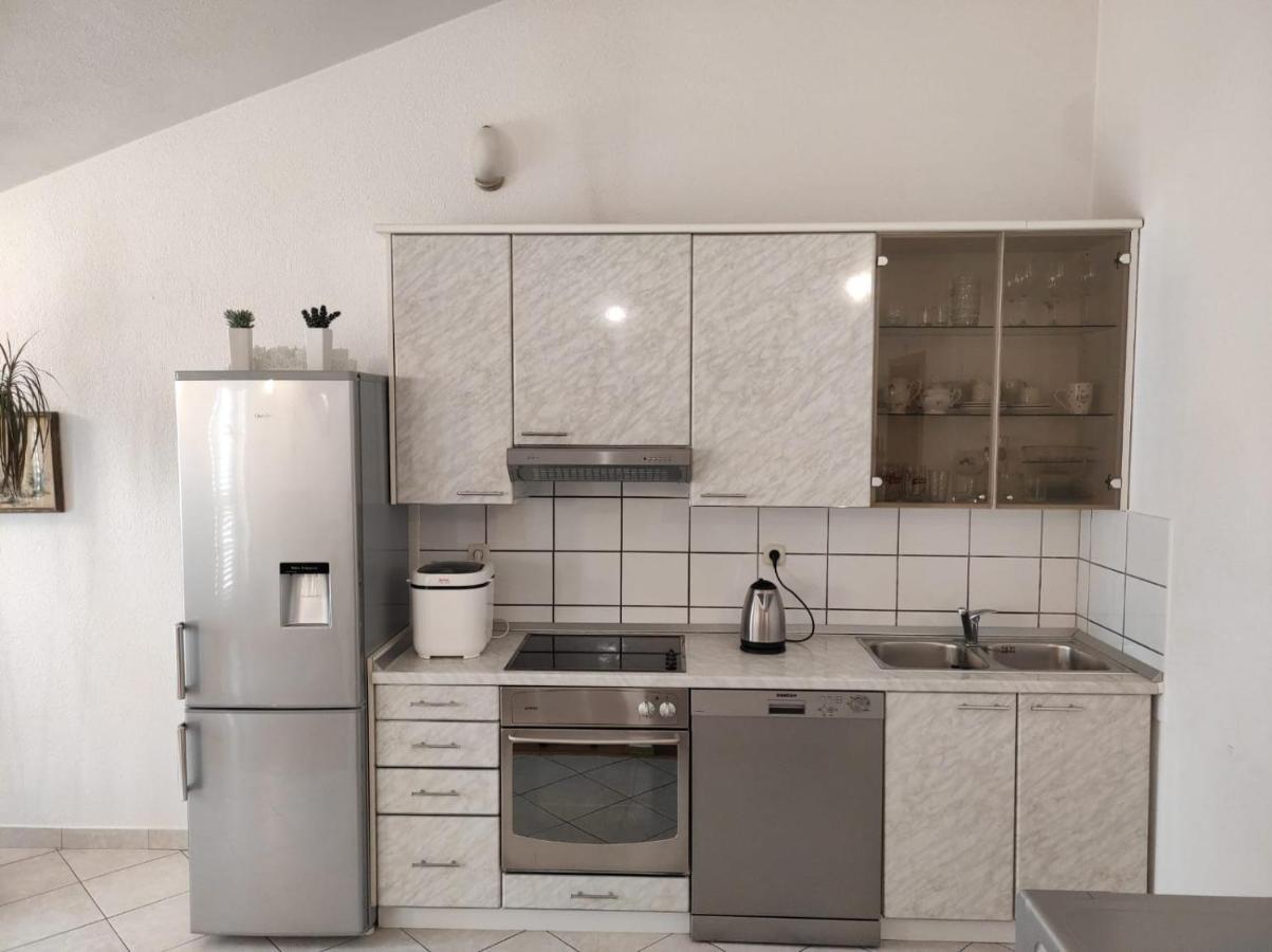 Apartman Sara Baška Voda Zewnętrze zdjęcie
